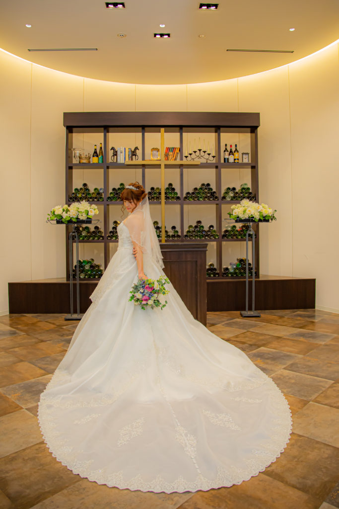 梅田・本町 大阪で家族婚！チャペル挙式＆和装前撮りが叶う会場2選家族挙式のウエディング知恵袋