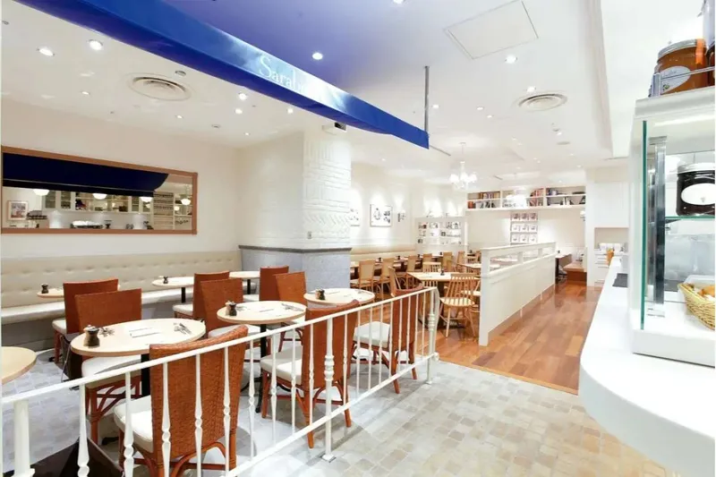 新宿パークタワーのビジネスレストランSQUARE 8で都庁背景にランチ♪食King 店長の日々グルメ三昧