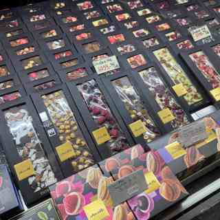 ブダペスト中央市場は蜂蜜がお得？トイレの料金に要注意？！世界トリップ