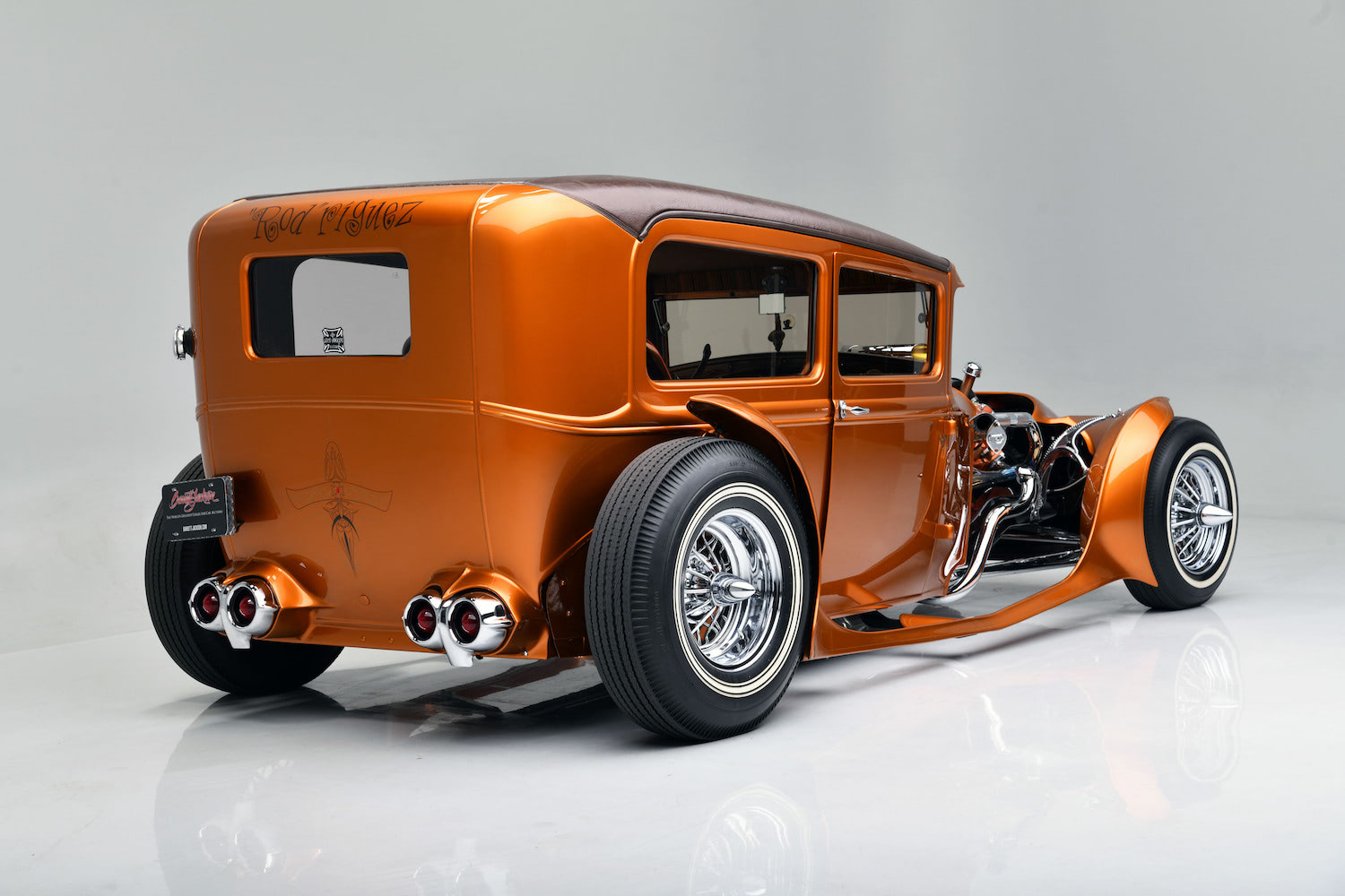 イカしたROD&CUSTOMの集いにお邪魔してます♬ アメ車マガジンとしも取材してたり ^^アメ車カスタムカーホットロッドチョップトップマイルドカスタムマーキュリーストリートロッドオールズモビル