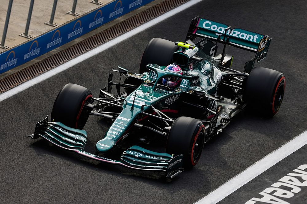 アストンマーティンの高性能モデル「ヴァンテージ」、その最新型はいかなる進化を遂げたのか？自動車LEON レオン オフィシャルWebサイト