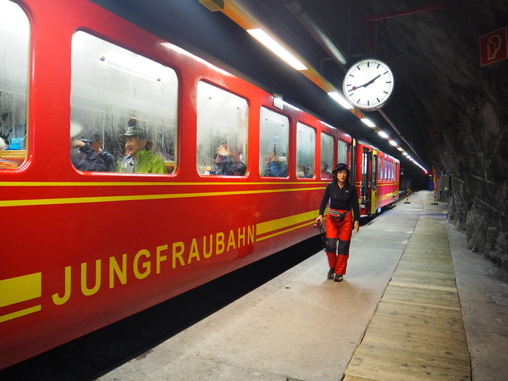 ユングフラウヨッホ展望台行き方・料金・座席予約・徹底ガイド