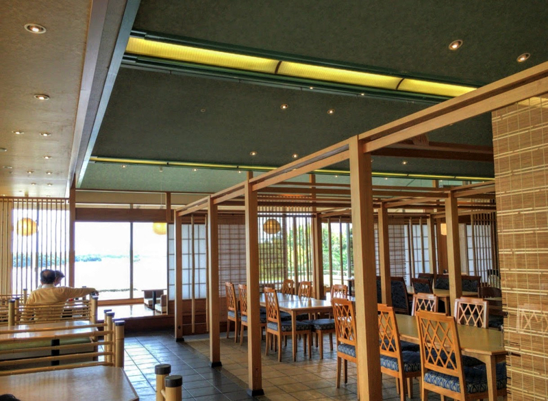 近鉄×リアル謎解きゲーム , 名探偵になりきって、近鉄電車で移動しながら謎を解き明かしていく体験型ゲームイベントが, この秋からスタートします！！,イベント専用の謎解きキットには近鉄電車1日乗車券と, なんと！当館の『入浴券』が同封されています♨️,