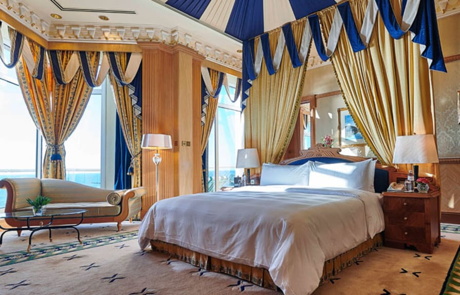 ドバイにある7つ星ホテル「ブルジュ・アル・アラブ﻿」で朝食Nomad Designer's Tips