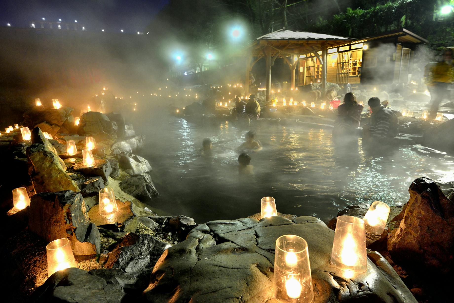 湯原温泉「砂湯」 岡山県真庭市 におもろい仲間と一緒に♪ -