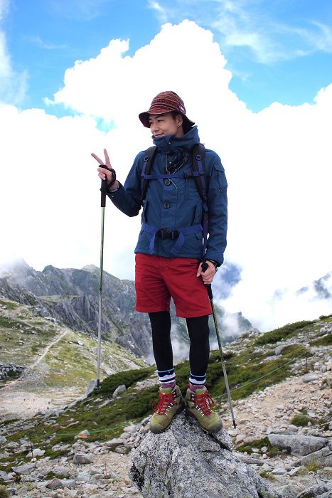 軽く背負って負担を軽減。暑い季節に欠かせない、軽量化目線の登山コーデYAMAP STORE ヤマップストア