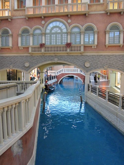 2,165 Venetian Macao Resort