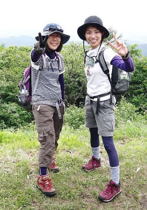 夏山登山コーデ」のアイデア 130 件山ガール ファッション, 山ガール,