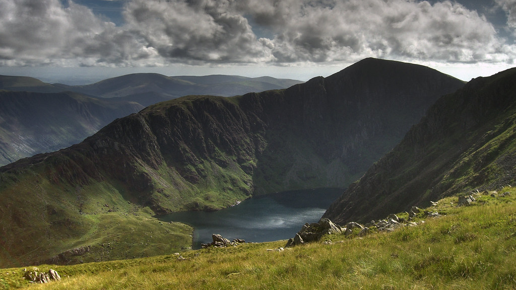 スノードニア国立公園ウェールズ- ツアーとアクティビティエクスペディア