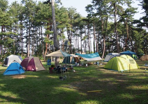 埼玉県飯能市の無料キャンプスポット「飯能河原」を解説！！利用できるレンタル店や格安で利用できるキャンプ場も紹介 – レストハウス名栗