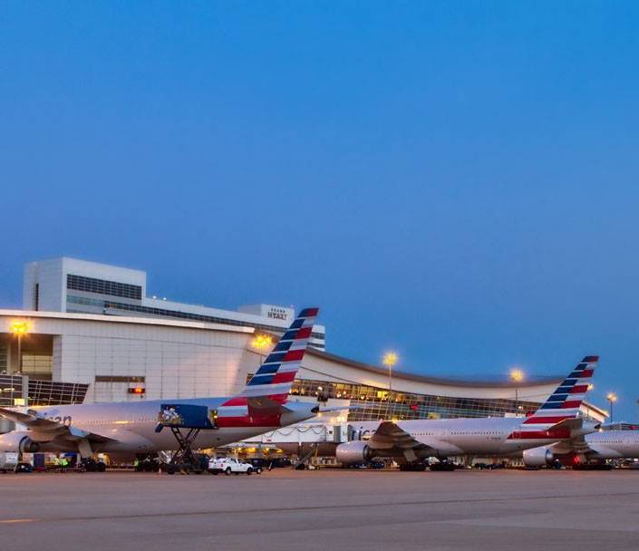 ダラス・フォートワース国際空港 - Kintetsu KIE USA