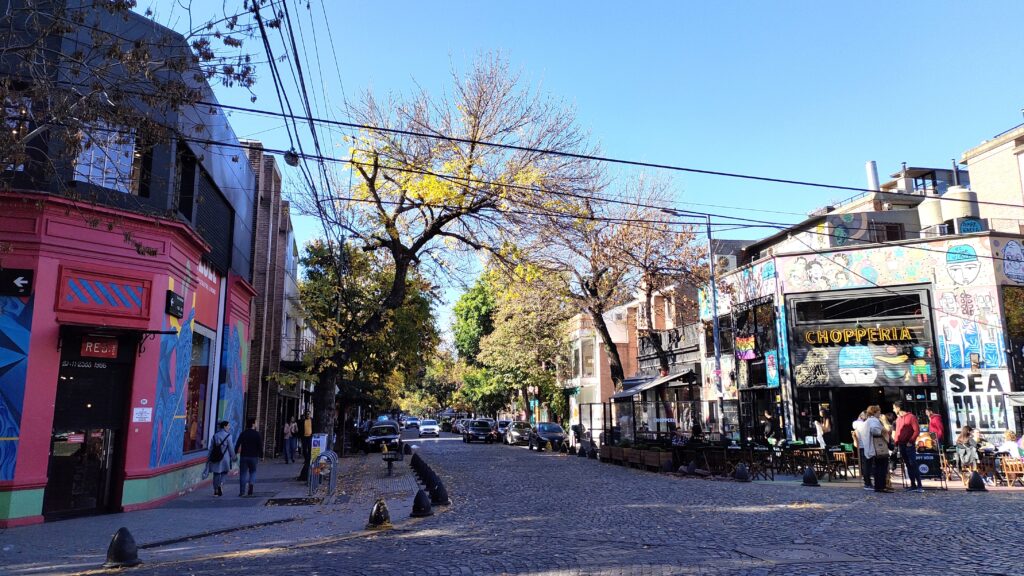 南米屈指の美しき街を歩く ブエノスアイレス アルゼンチン世界一周旅行ならピースボートクルーズ