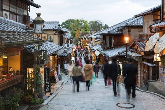 2025年の夏休みどこ行く？夏の国内旅行に人気の都道府県ランキング - Tripa トリパ