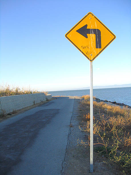 道路標識の一覧と意味を1つずつ解説、間違いやすい標識やご当地標識も紹介自動車保険の三井ダイレクト損保