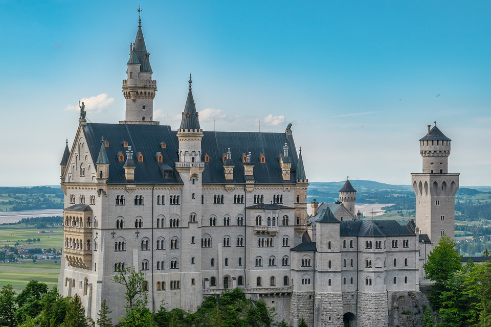 ディズニーシンデレラ城モデル、ノイシュバンシュタイン城に行ってきた🏰すかいだいびんぐ🇩🇰✈️