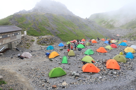 テント場 白馬岳登山で宿泊～白馬岳頂上宿舎～ – SANTAMA登山ログ