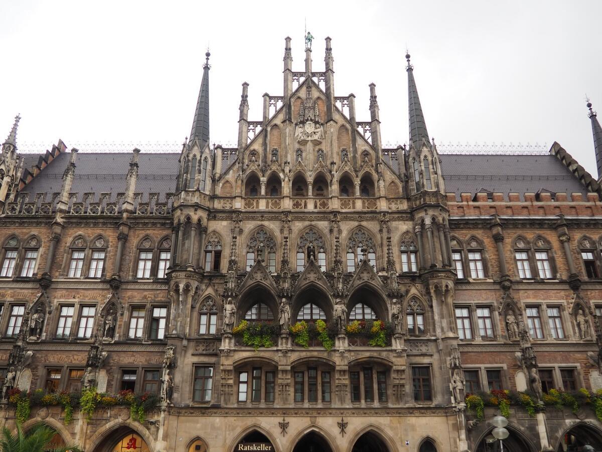 マリエン広場の仕掛け時計』ミュンヘン ドイツ の旅行記・ブログ