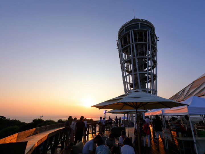 江の島展望灯台 高所圧送 - 株式会社北斗工業