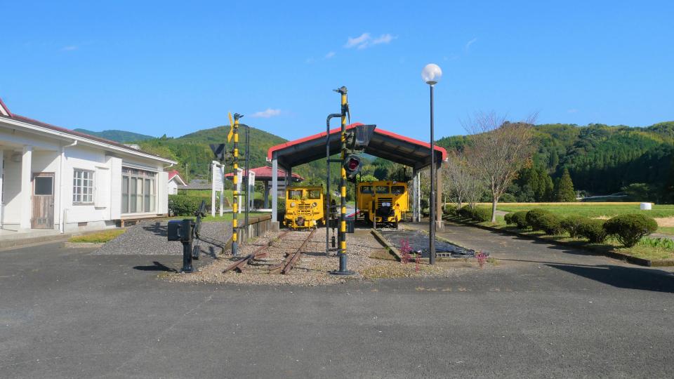 永野鉄道記念館 薩摩永野駅跡 の早朝の桜2024