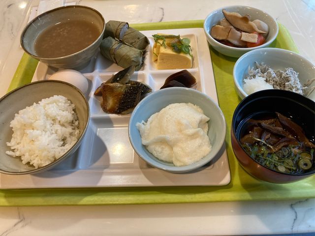 奈良ロイヤルホテル ④朝食 その１和洋中なんでもありのビュッフェ式: