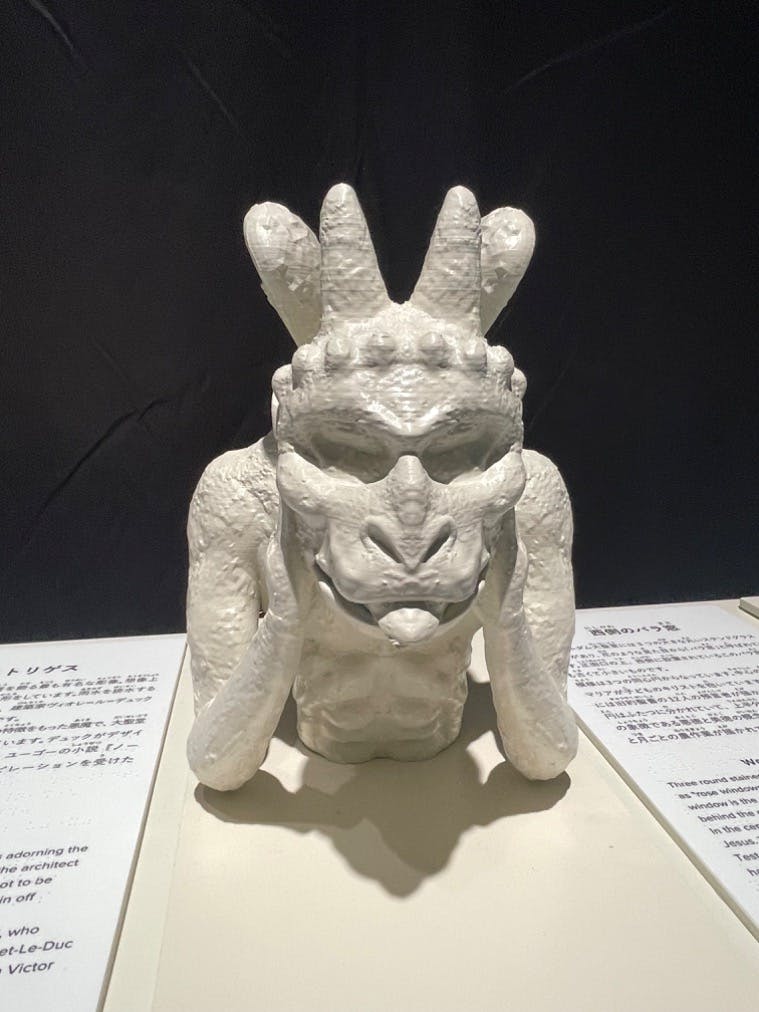 パリのノートルダム大聖堂：2024年12月に再開後の訪問ガイド