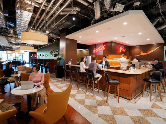 丸の内二重橋ビル - Wikipedia