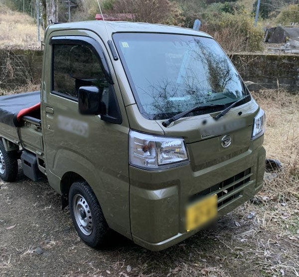 約14万円でDIY 車検もOK！軽トラキャンピングカーを木材で作