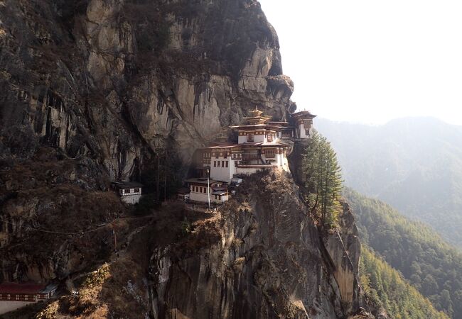 ブータン観光で行ってよかったスポット19選！幸せの国完全ガイド - 地球人