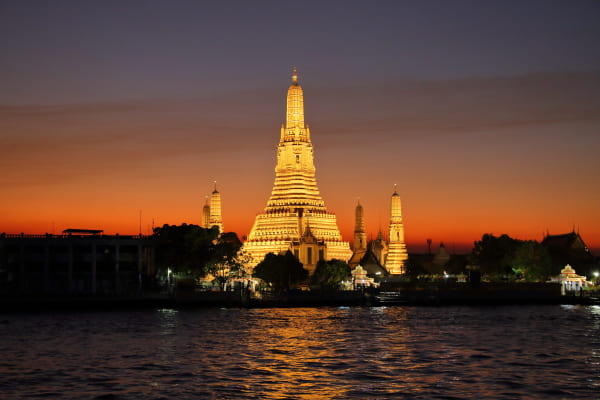 ワットパクナムを徹底解説 – 回り方、所要時間、見どころ、見学時の注意事項など