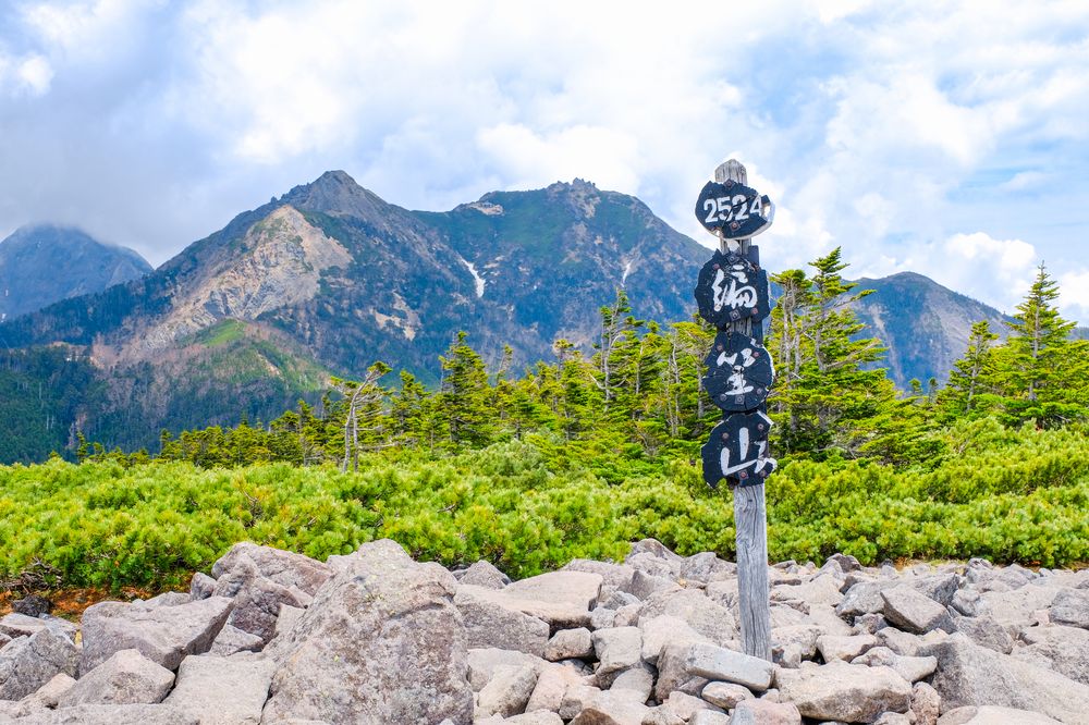 フィオーレ小淵沢から望む富士山 - 山梨県北杜市公式サイト