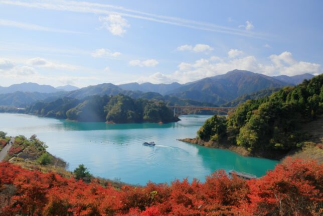 津久井湖：三井大橋SR400