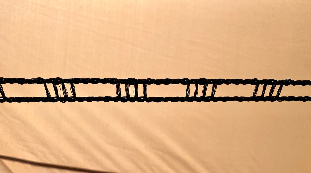 ダイソー」のベストセラーキャンプギア「ハンギングラック」徹底活用！ 定石「ウッド天板」追加&ガッチリ「固定ワザ」実践レポ！キャンプニュースBRAVOMOUNTAIN