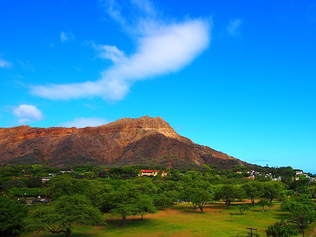 ファーストクラスで行くハワイ「飛行機操縦・波乗り・ダイヤモンドヘッド登山 2012②」 - 早期リタイア・アウトドア旅行&日常備忘録「還暦プラス」