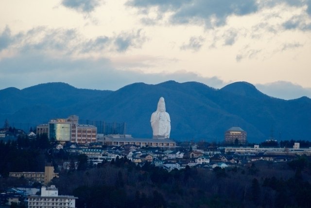 ラスボスみたい」 仙台市で撮った１枚に「すげぇ」「イオンよりも目立ってる」ニフティニュース