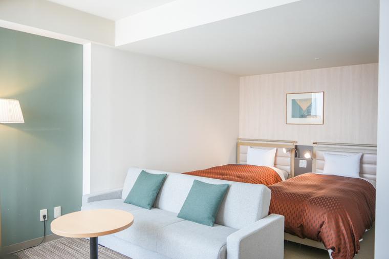 大人数でも広々寛げる２ベッドルームを備えた客室 - リゾナーレトマム星野リゾート 公式