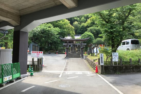 高屋神社 ～天空の鳥居～ -