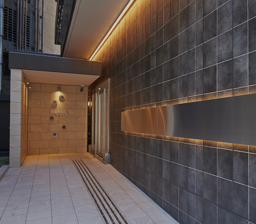 名古屋駅桜通口デジタルフラッグ 広告主：SABON交通広告名古屋駅SABON名古屋OOHOOH広告デザインサボン