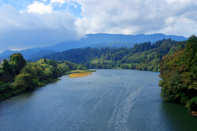 日本三大急流とは？魅力あふれる川の特徴とみどころを徹底解説！NEWT ニュート
