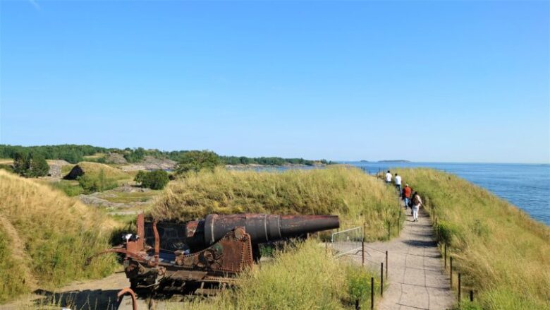 フィンランド:スオメンリンナ島 独り占めできる時間をご紹介！！たななこんぶASDシビレる精神科入院話の人