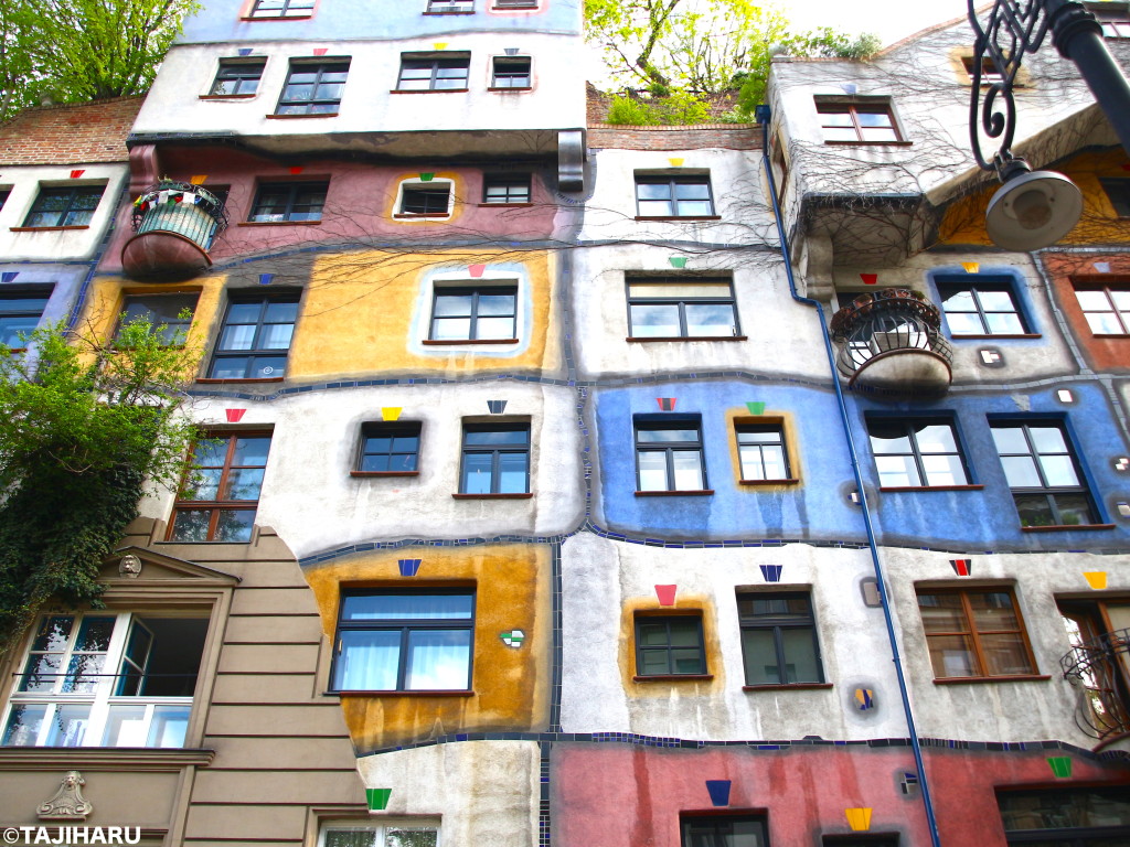 オーストリア・スイスパッシブハウス木造建築研修_その16_Wettingen 木造集合住宅4階建リフォームのヨシ 秋田市