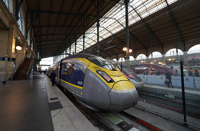 フランス⇔イギリス横断 車で犬連れユーロトンネルをくぐって地球の歩き方