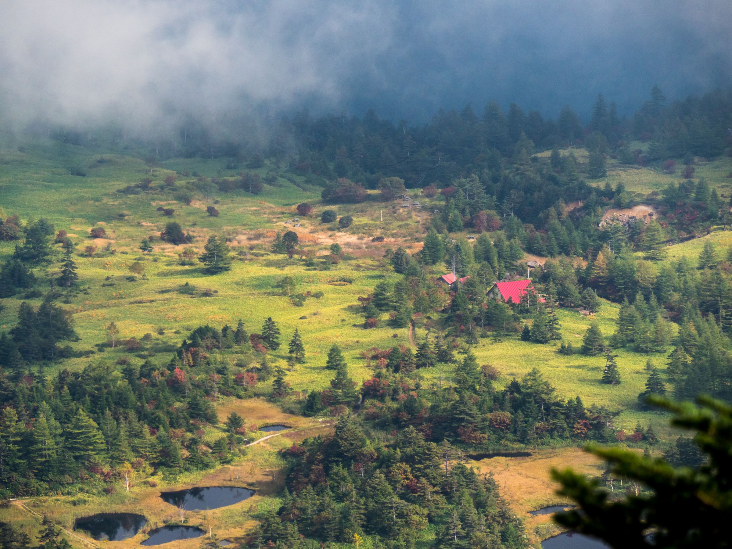 2012 4 8 渋峠・芳ヶ平BC: 青い山、白いヤマ