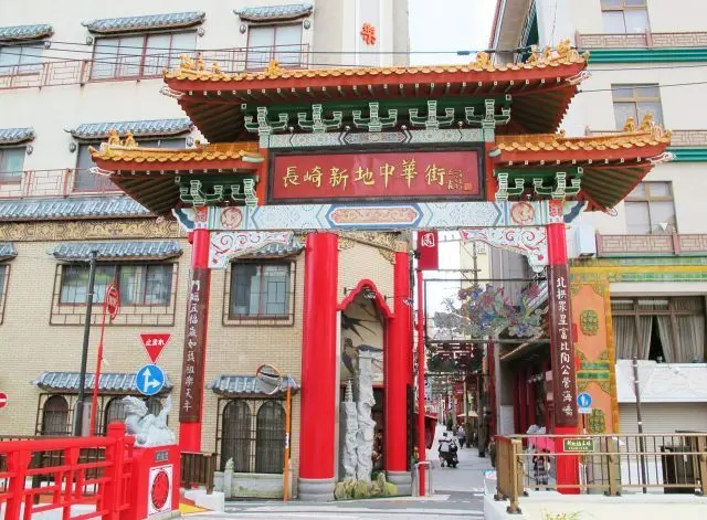 港の見える南山手の丘に洋風建築が点在する長崎「グラバー園」へ、明治レトロな喫茶室でカステラもことりっぷ