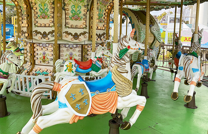 としまえんメリーゴーランド「カルーセル エルドラド」 - YouTube