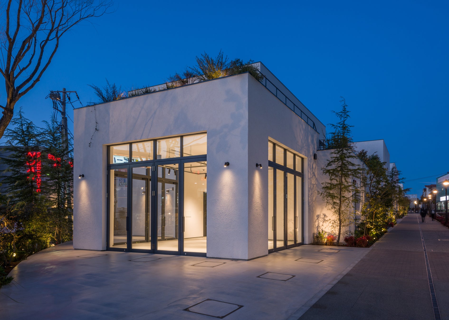 ◇下北沢世田谷区◇ 1F路面ウォークイン。質の高い設備とステージ付きイベントスペース。 下北沢駅6分 385㎡