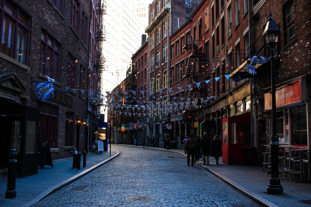 上海外滩踩踏事故多名重伤员尚未脱险上海外滩踩踏踩踏事故_新浪新闻