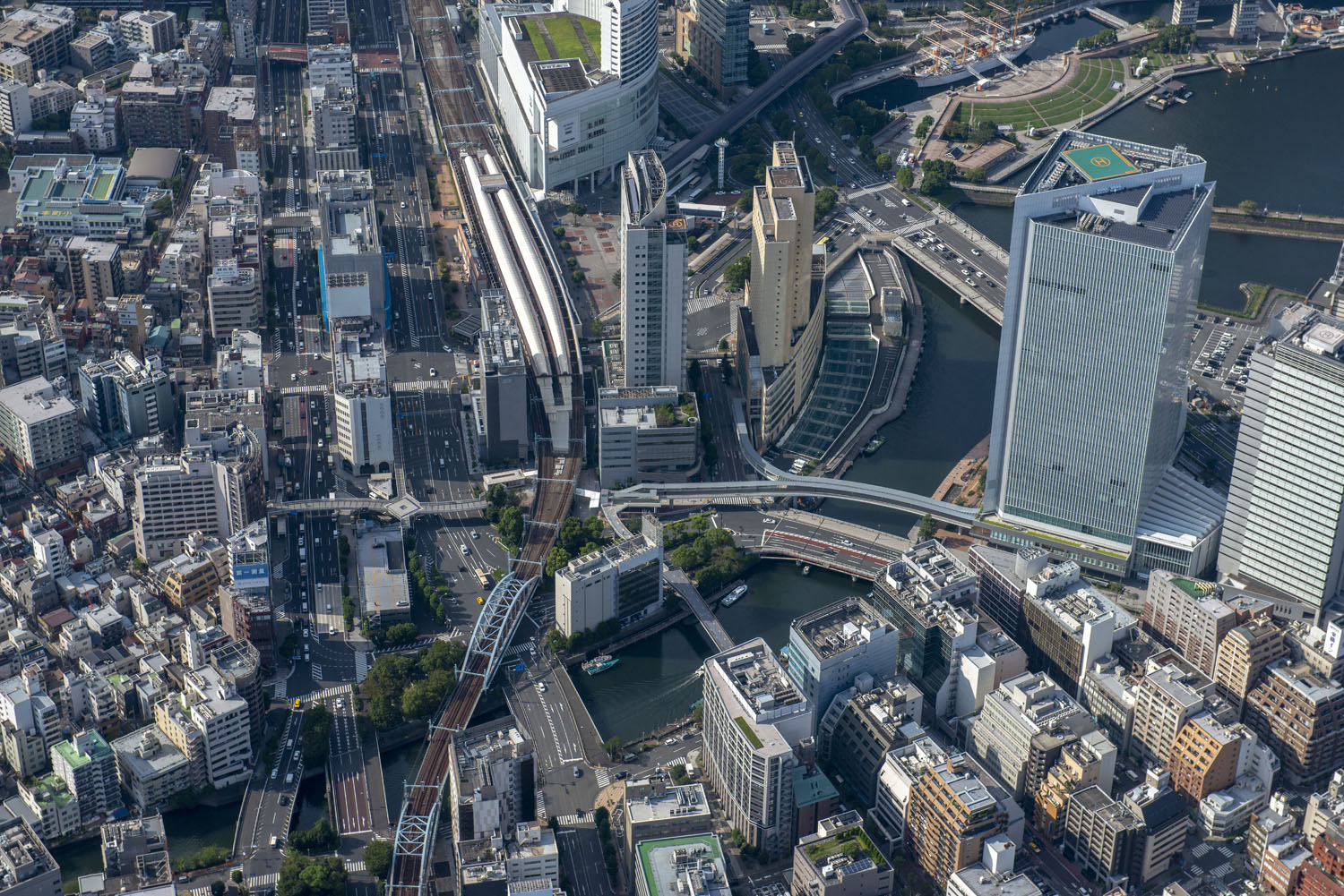 1991年のみなとみらい21地区の空撮