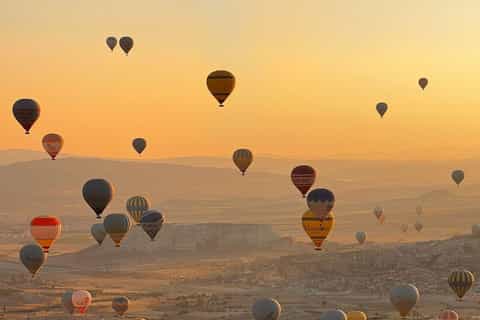 カッパドキア気球ツアー・値段相場とお得な予約方法トルコ旅行・パムッカレ観光