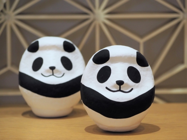 上野駅で買える「パンダ」モチーフの手土産スイーツ、東京ばな奈＆シュガーバターサンドなど - ファッションプレス