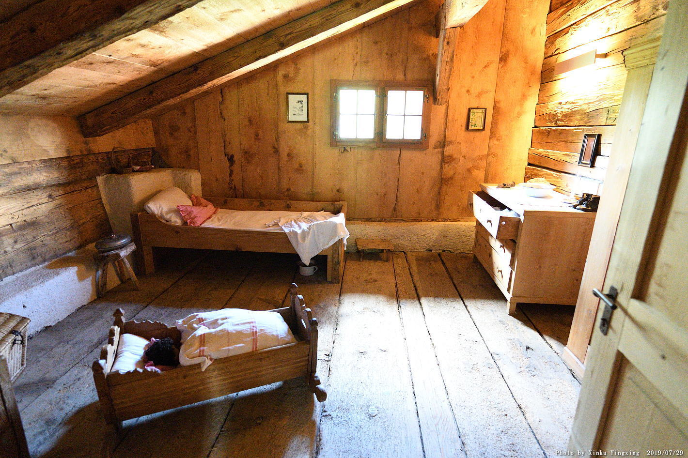 ハイジの村へ 4．これがハイジのおうち :